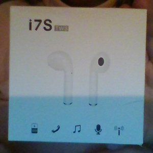 i7S TWS earbuds